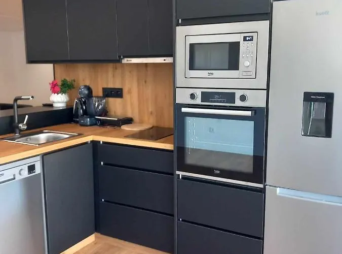 Casa De Silvares 4* セロリコ・デ・バスト