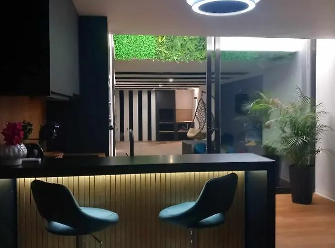 ゲストハウス Casa De Silvares セロリコ・デ・バスト