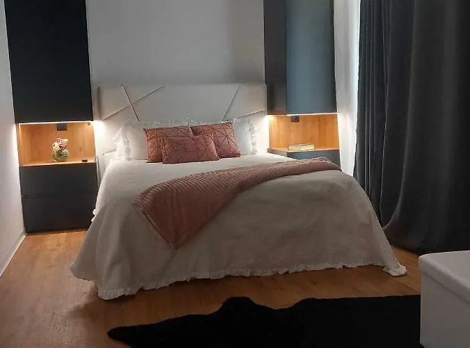 ゲストハウス Casa De Silvares 4*