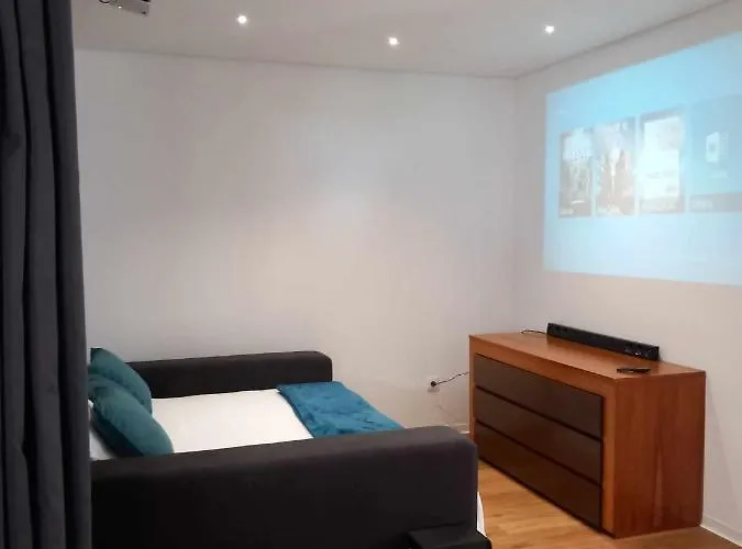 Casa De Silvares 4* セロリコ・デ・バスト