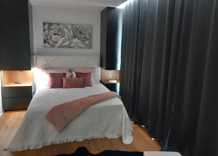 ゲストハウス Casa De Silvares セロリコ・デ・バスト