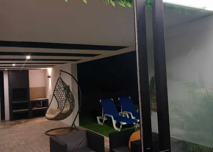 Casa De Silvares 4* セロリコ・デ・バスト