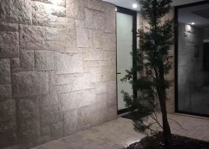 Casa De Silvares セロリコ・デ・バスト